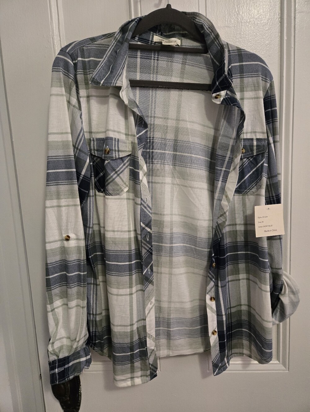 Woman's Green & Blue Plaid Button-Up Shirt - Picture 4 of 4